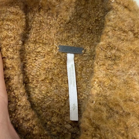 Free People Women’s Tan Distressed Mock Turtleneck Pullover Sweater Size Small - Picture 11 of 13